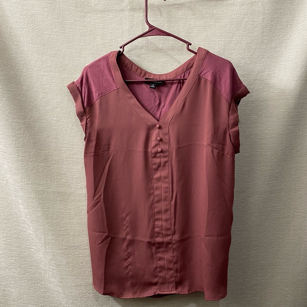 Chic V-Neck Blouse in Dusty Rose